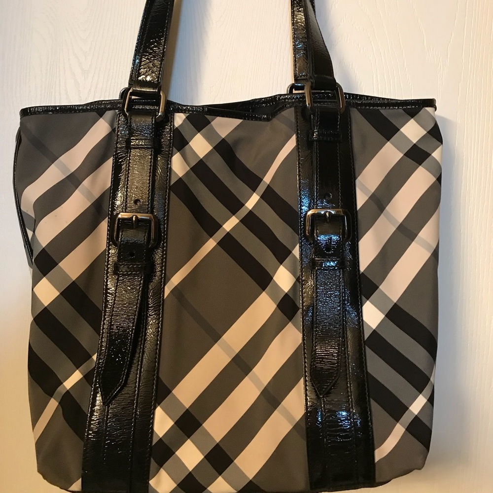BURBERRY B/W Nylon Tote.